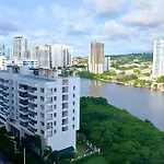 Luxury 2B, Stunning View 4 Blocks From Walled City