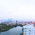 Luxury 2B, Stunning View 4 Blocks From Walled City