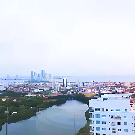 Apartment Luxury 2b, Stunning View 4 Blocks From Walled *