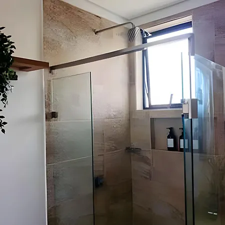 Luxury 2b, Stunning View 4 Blocks From Walled