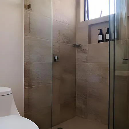 Apartment Luxury 2b, Stunning View 4 Blocks From Walled