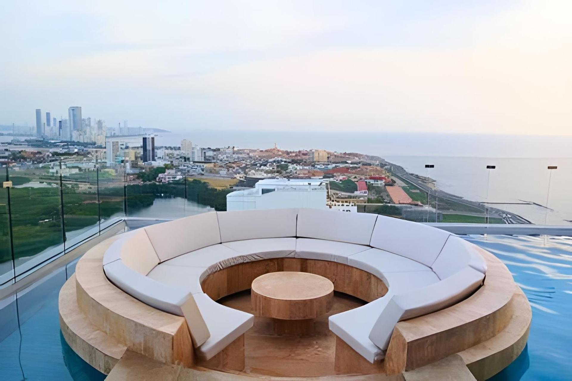Apartamento Luxury 2b, Stunning View 4 Blocks From Walled Cartagena